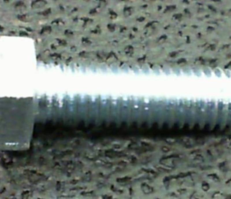 HHCS M8x1,25x25mm BNZ